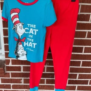 Dr Seuss Cat in the Hat pajamas kids size 10,fit smaller, unisex